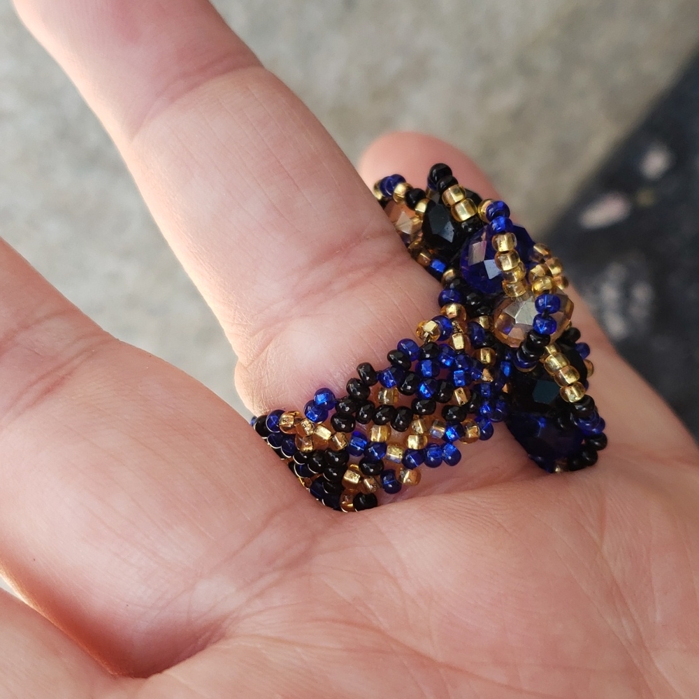 Handmade beaded ring - Picture 6 of 7
